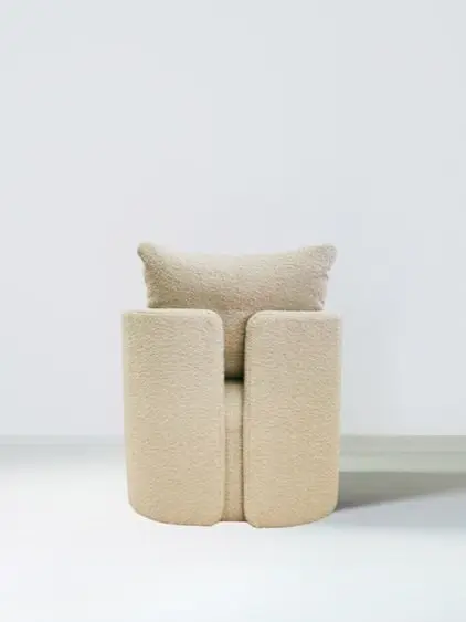 Lola Swivel.webp
